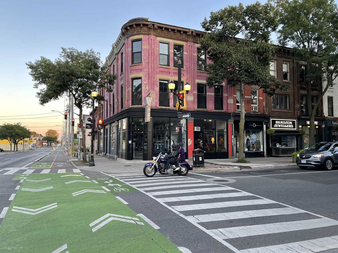 6 Cannon Street East, Hamilton, Ontario Apartments 6 Cannon St E