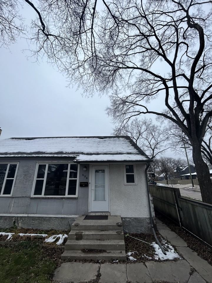 628 Garwood Avenue Apartments 628 Garwood Ave, Winnipeg, MB R3M 1N1