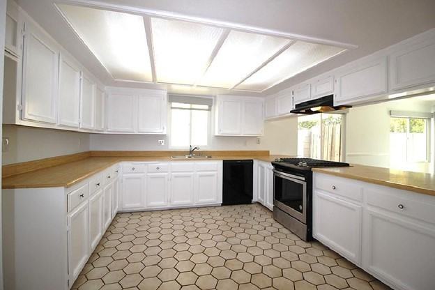 1125 East Ln #1 - Photo 4 of 14