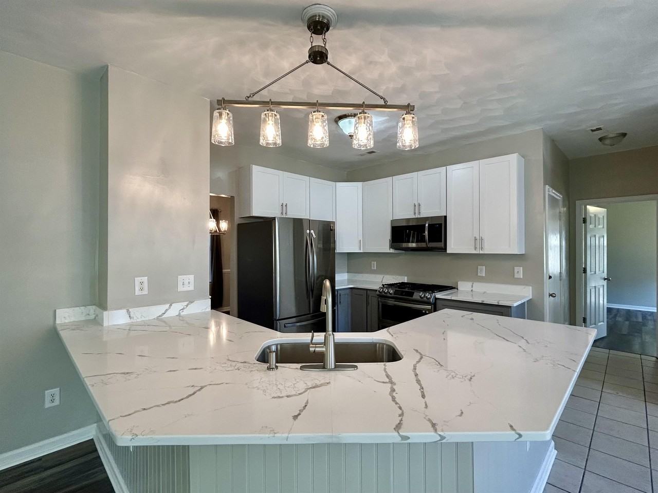 403 Haverhill Ct #1 - Photo 3 of 28