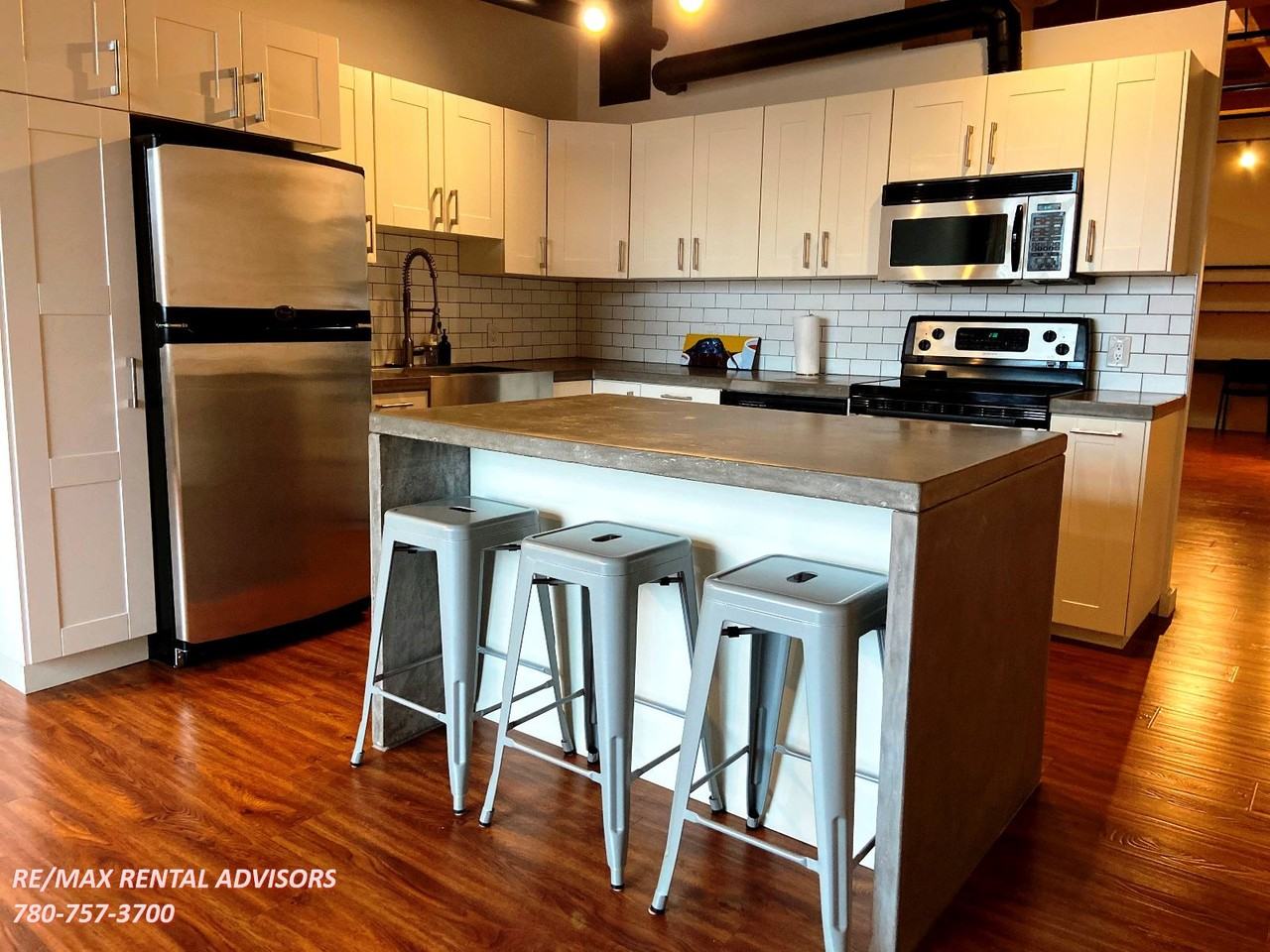 10309 107 Street NW - Photo 5 of 15