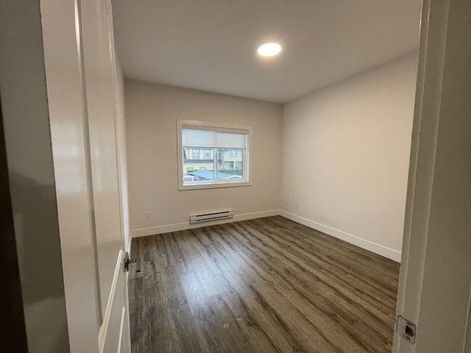 16726 40 Ave - Photo 3 of 5