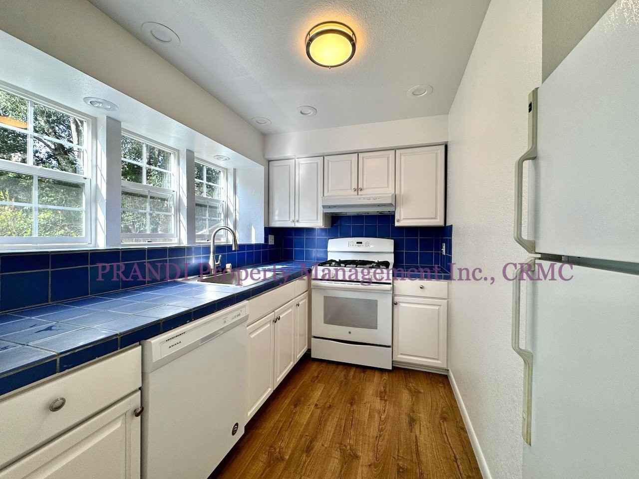 148 Ross St - Photo 2 of 9