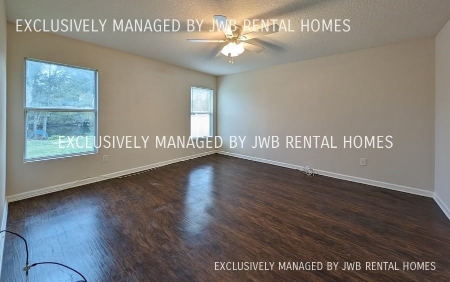 6672 River Falls Dr S - Photo 2 of 8