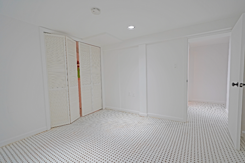 311 Rosemont Pl #2 - Photo 3 of 14