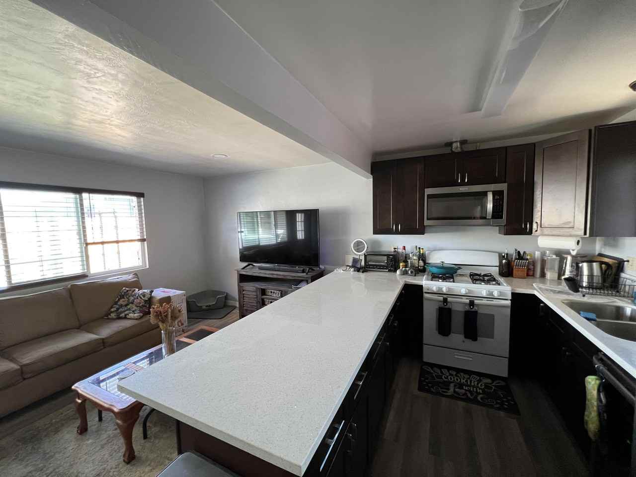 3210 39th St #1 - Photo 4 of 10