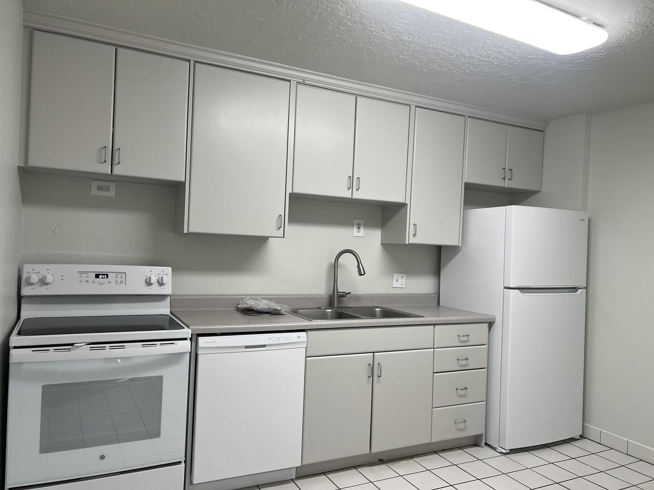 260 N 100 E #11 - Photo 4 of 15