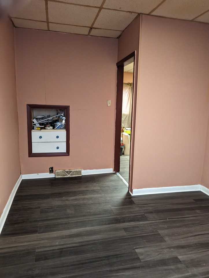1010 Mohawk St #1 - Photo 2 of 5