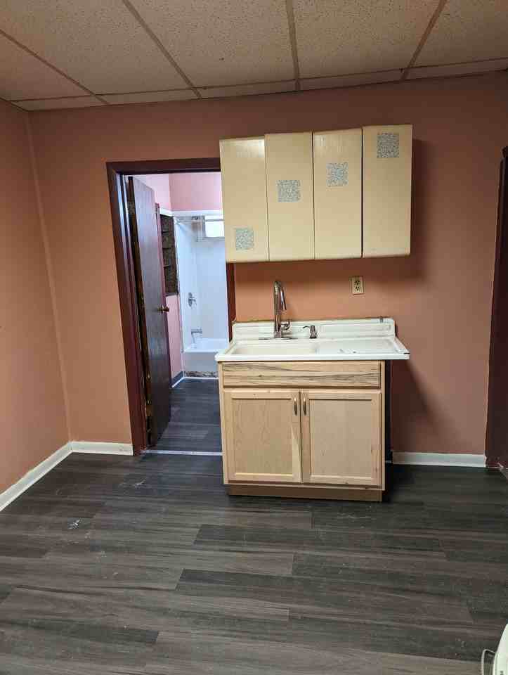 1010 Mohawk St #1 - Photo 3 of 5