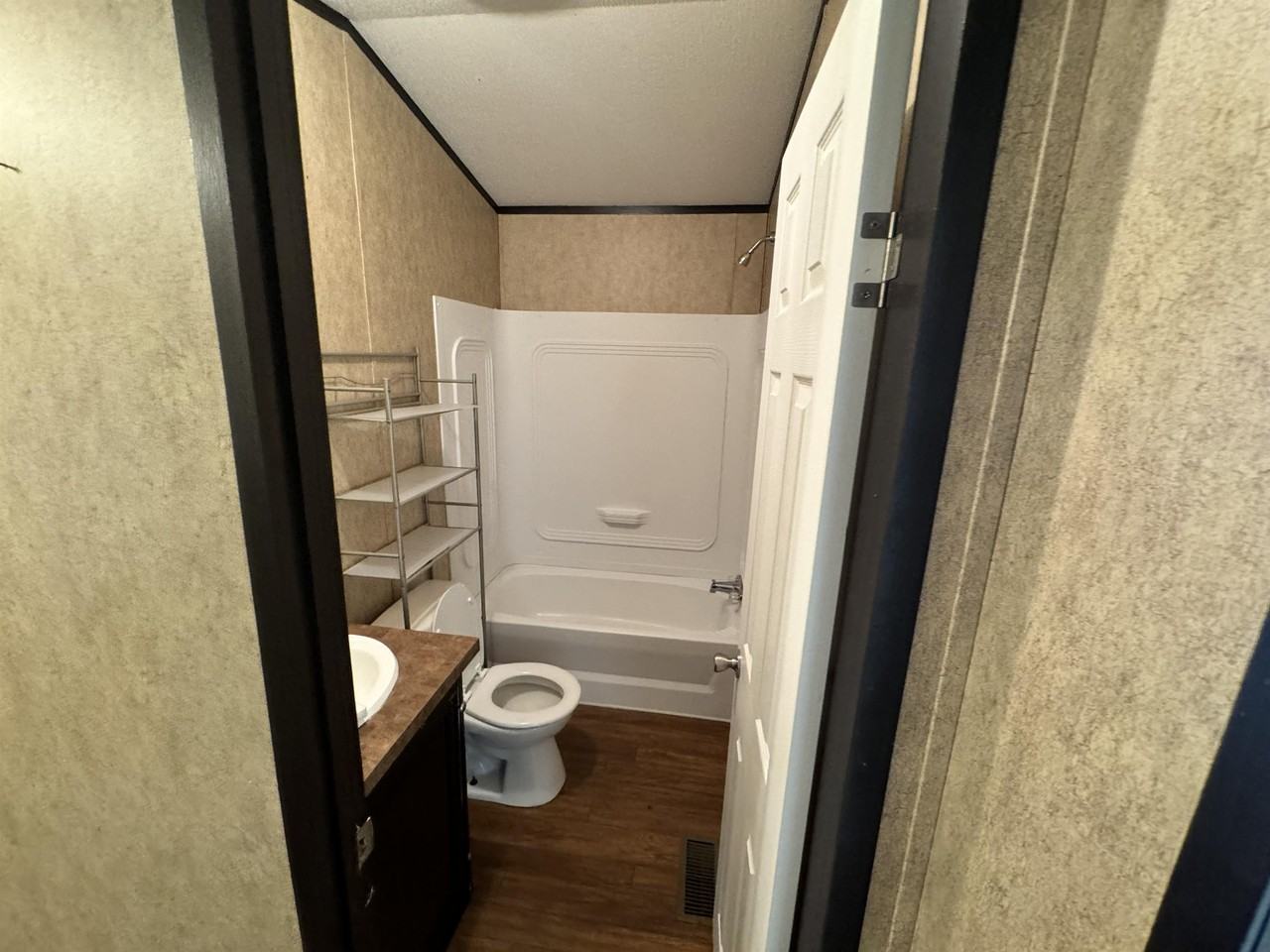 10523 Shadow Wood Cir #10523 - Photo 3 of 11