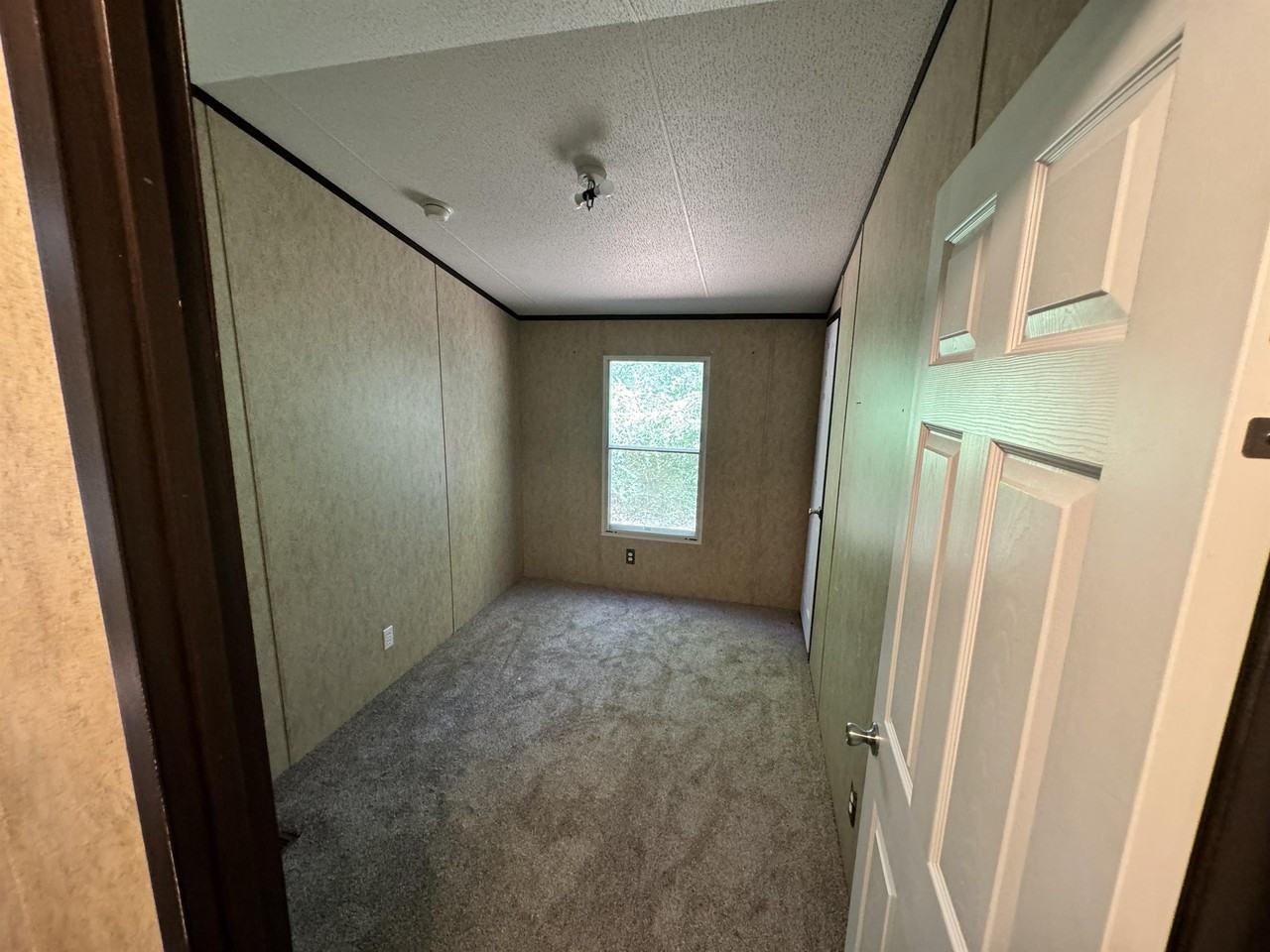 10523 Shadow Wood Cir #10523 - Photo 4 of 11