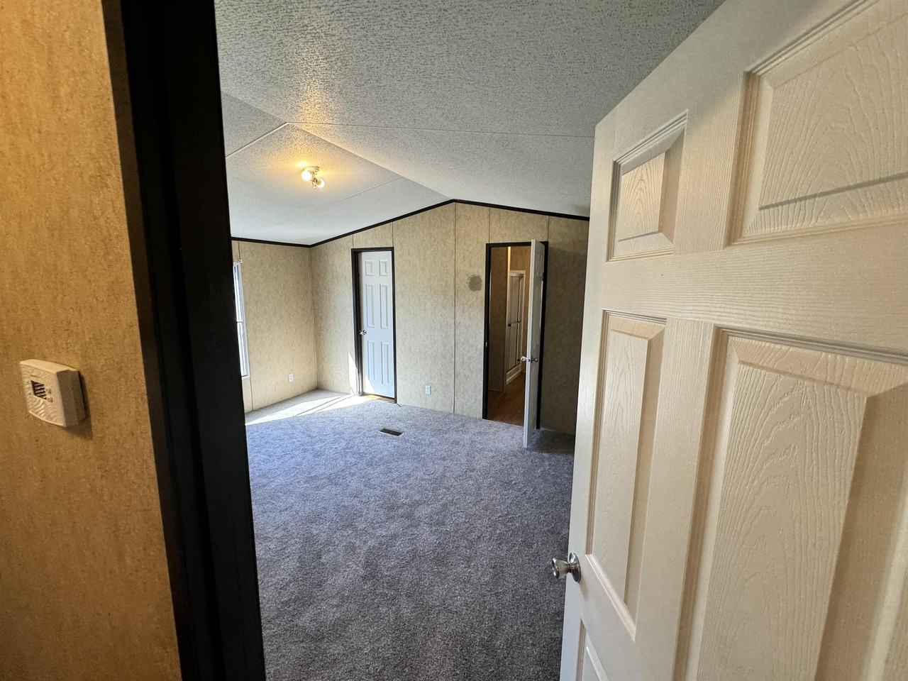 10523 Shadow Wood Cir #10523 - Photo 7 of 11