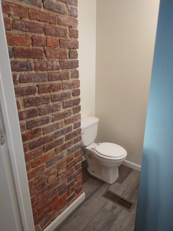 1103 Old Mercer Rd #1 - Photo 2 of 10