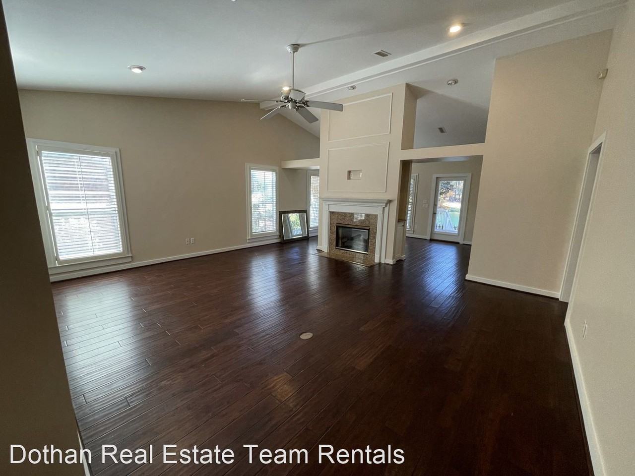 107 Muirfield Ln - Photo 2 of 18