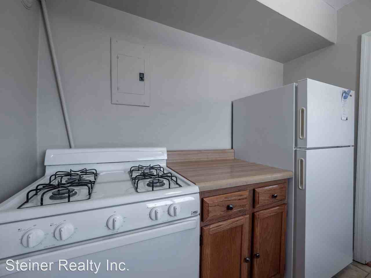 Tudor Court Apartments - Photo 2 of 8