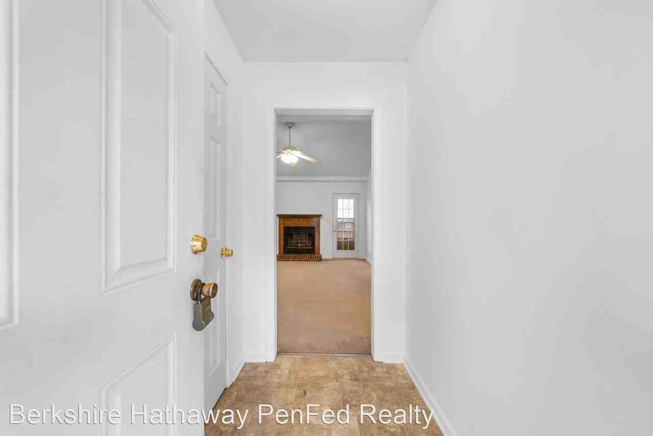 242 Millstone Cir - Photo 3 of 25