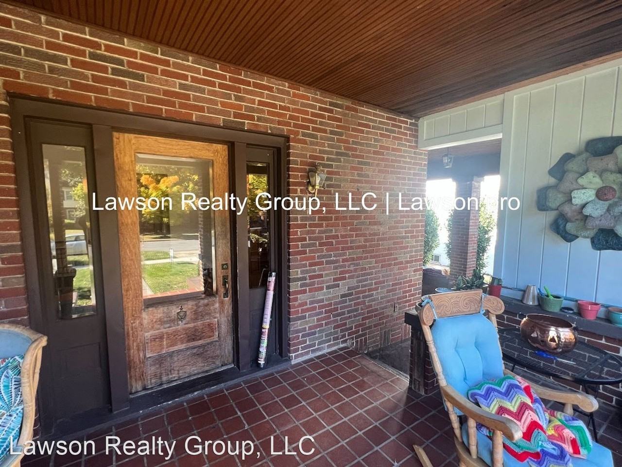 2523 Rosalind Ave - Photo 2 of 16