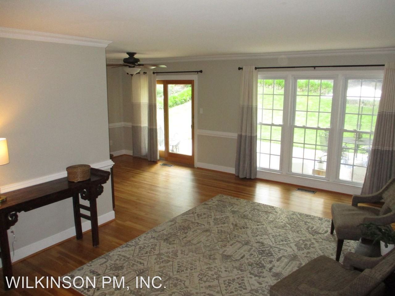 2106 Statute Ln - Photo 3 of 29