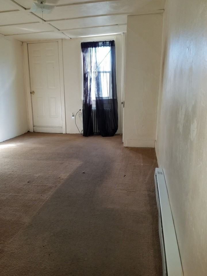 660 W. CLARKE AVENUE - Photo 3 of 5