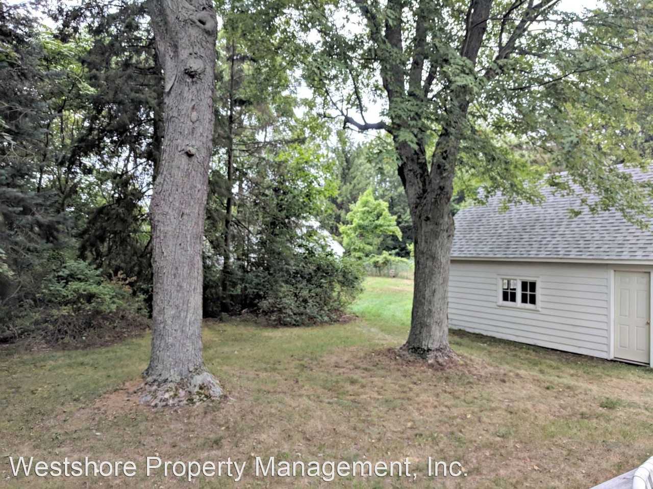 5131 Henry St - Photo 3 of 15
