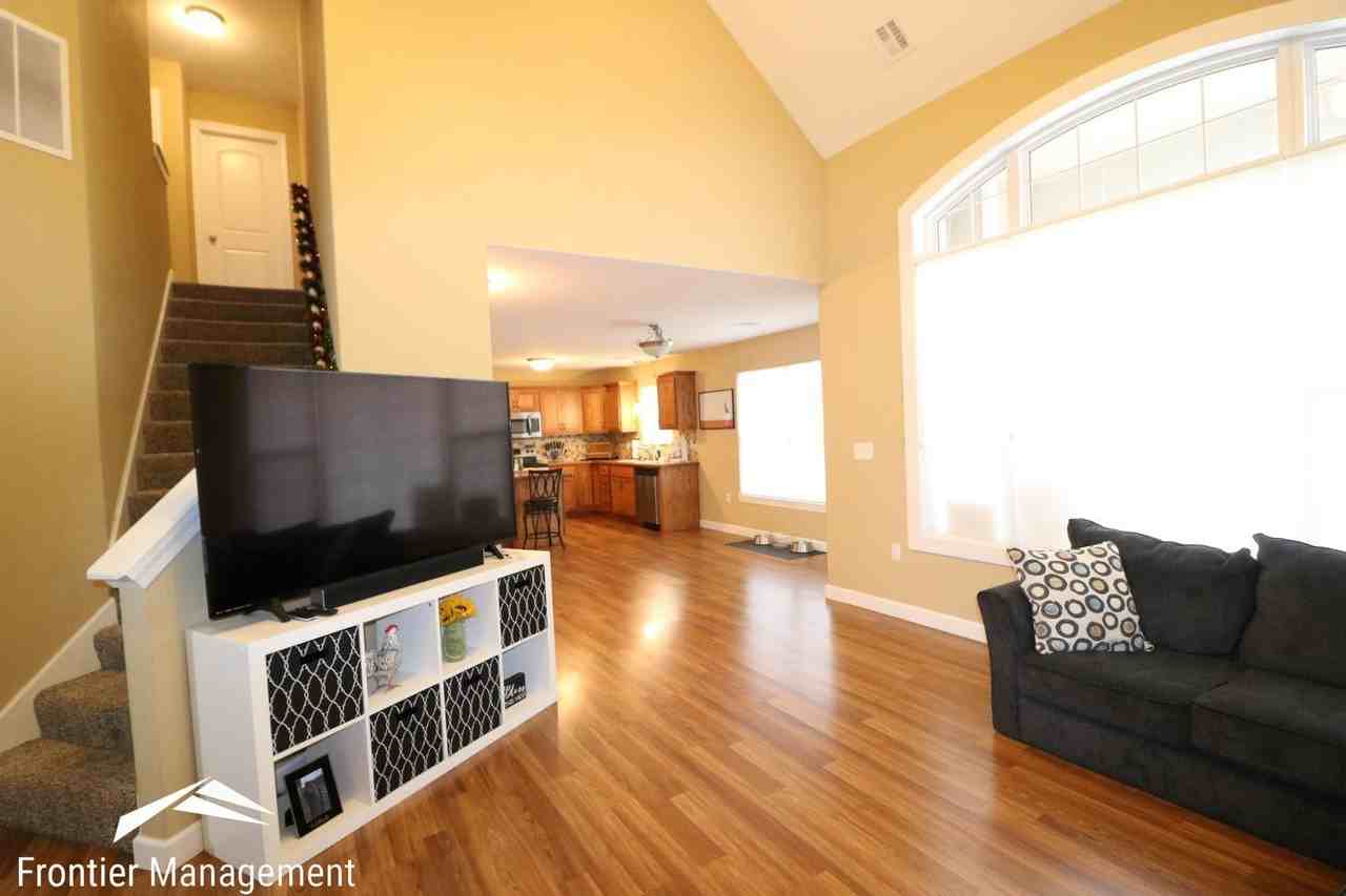 200 Kelly Ln - Photo 3 of 16