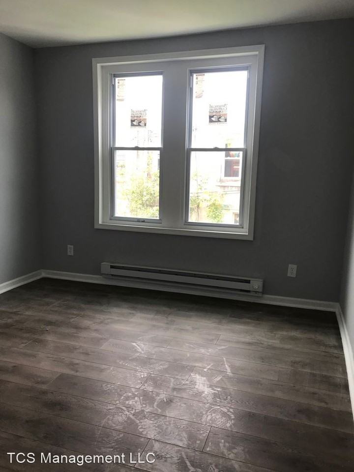 5749 East Wister Street - Photo 3 of 6