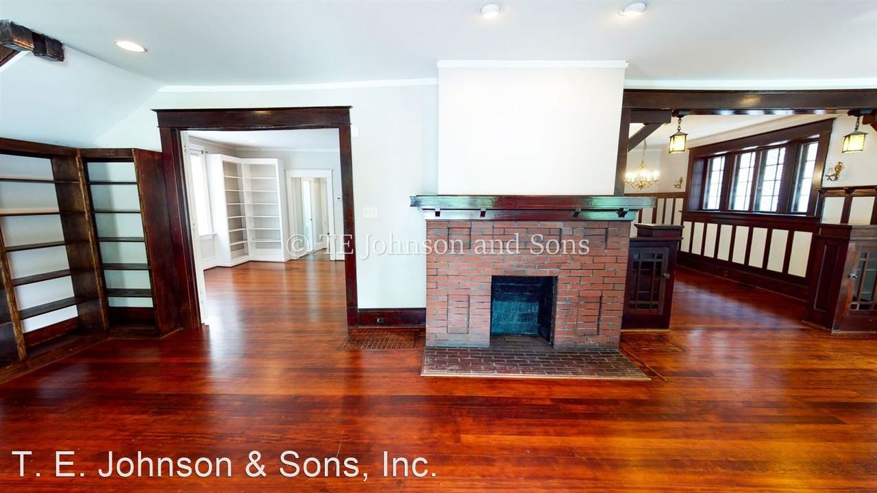 1412 Glade St - Photo 3 of 41