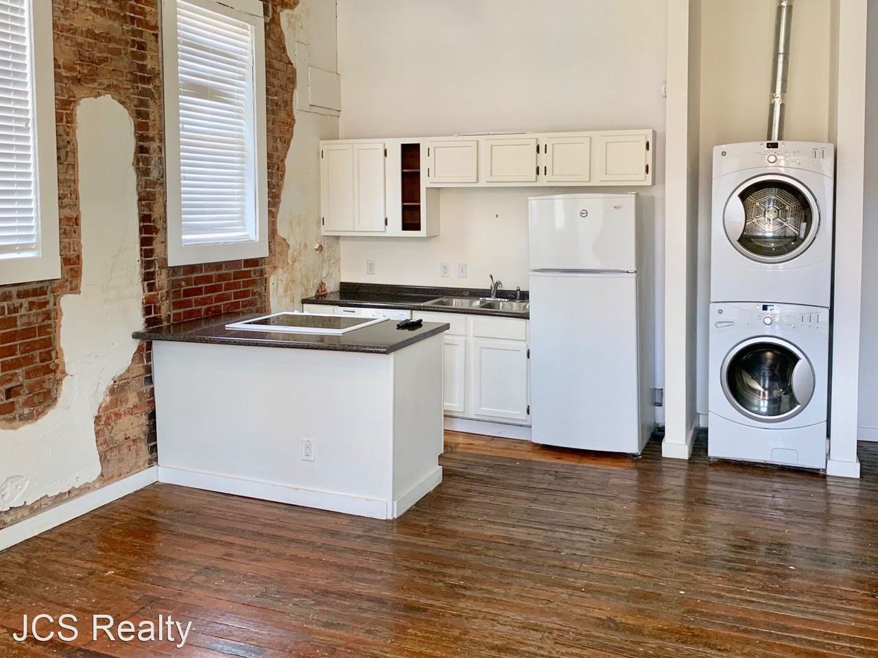 300 S Main St - Photo 3 of 7