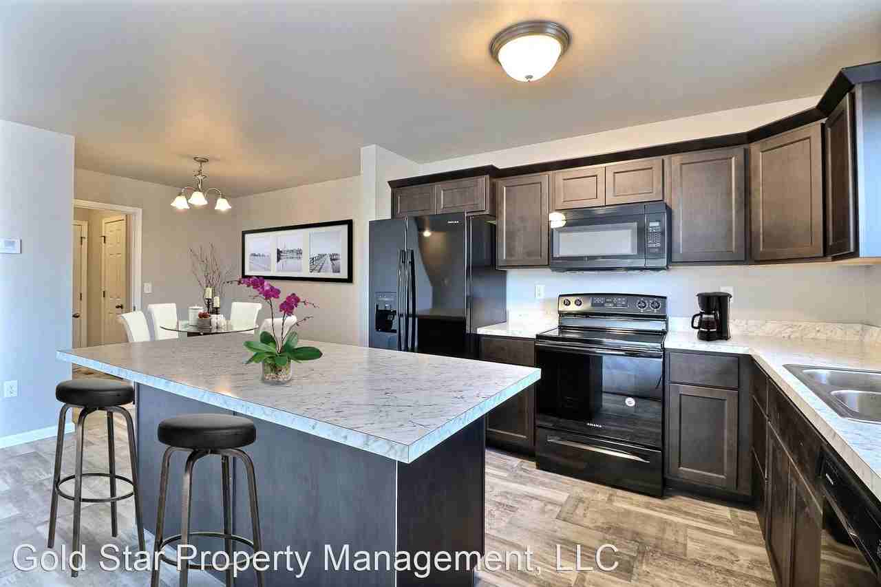 4442 Serenity Ct - Photo 2 of 6