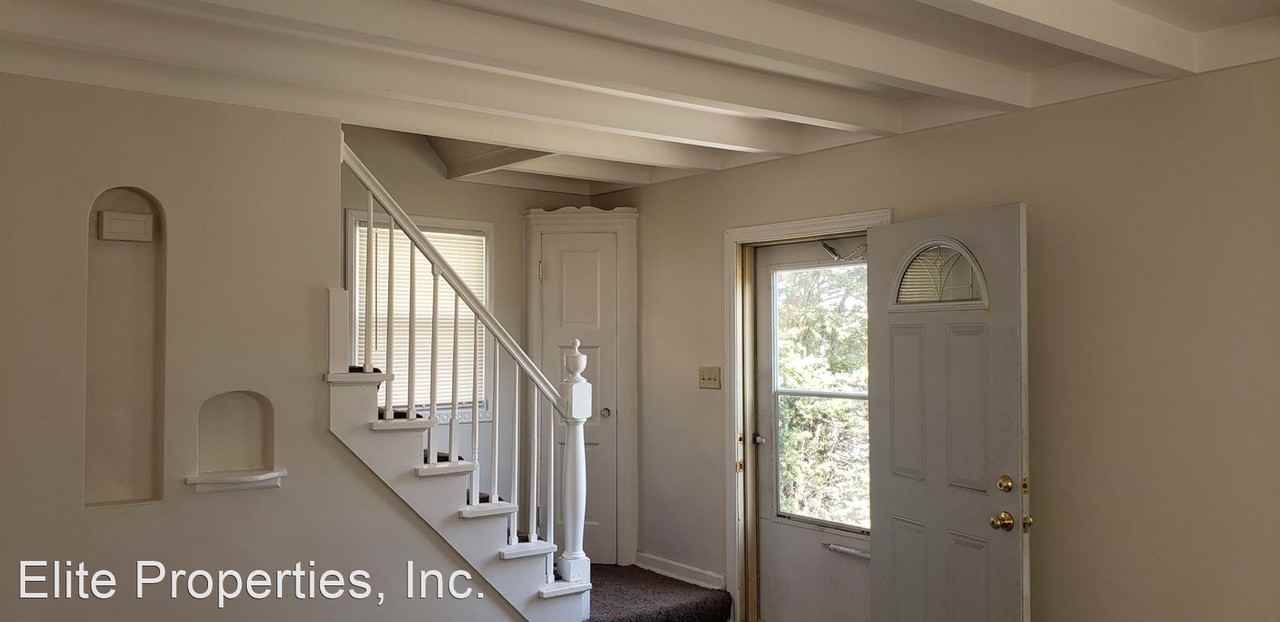 2667 N 60th St - Photo 2 of 11