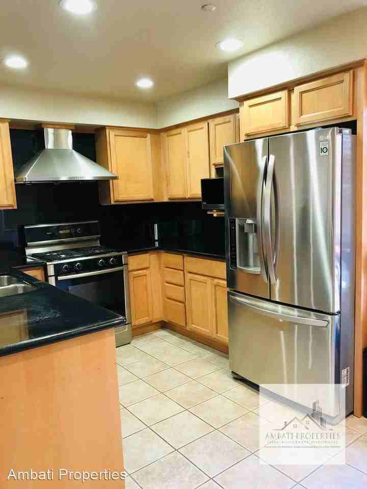 1268 Albacore Ter - Photo 3 of 36