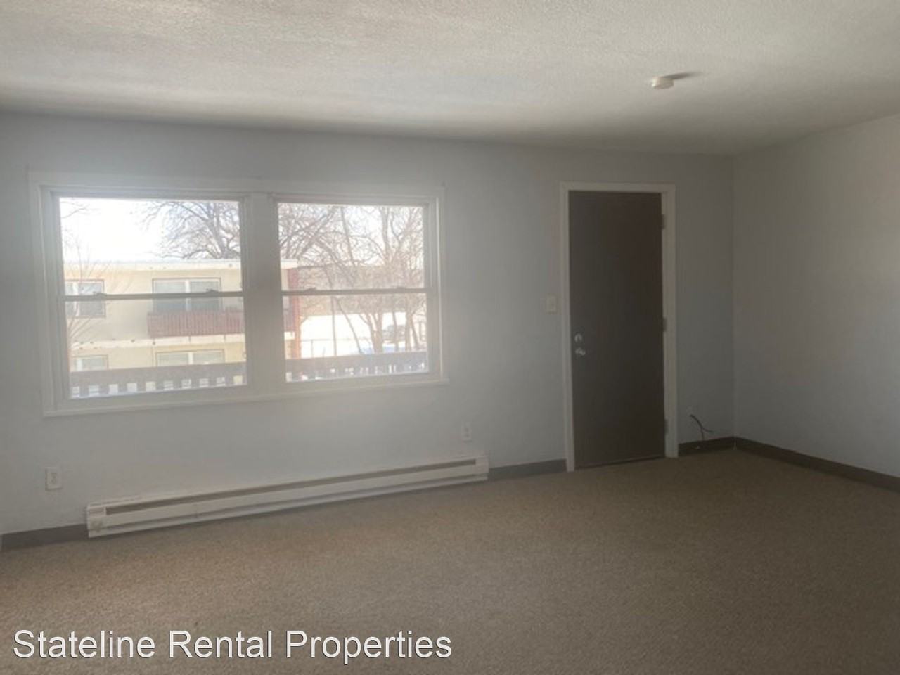 1209 39th Ave - Photo 3 of 9