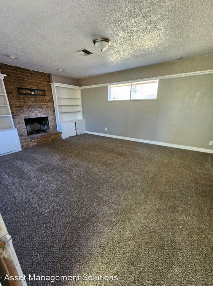 3009 Sw 55th St - Photo 3 of 18