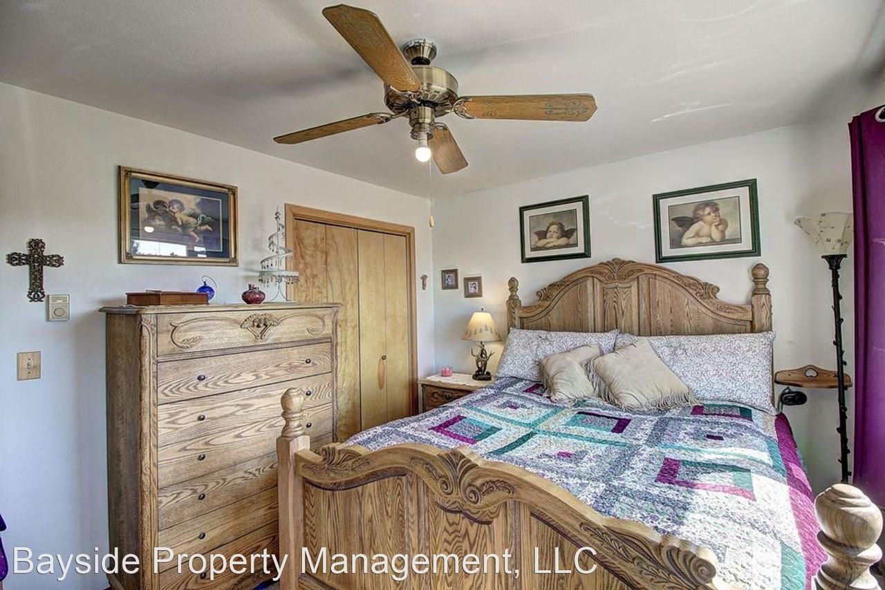 31167 Meadow Rd - Photo 2 of 28