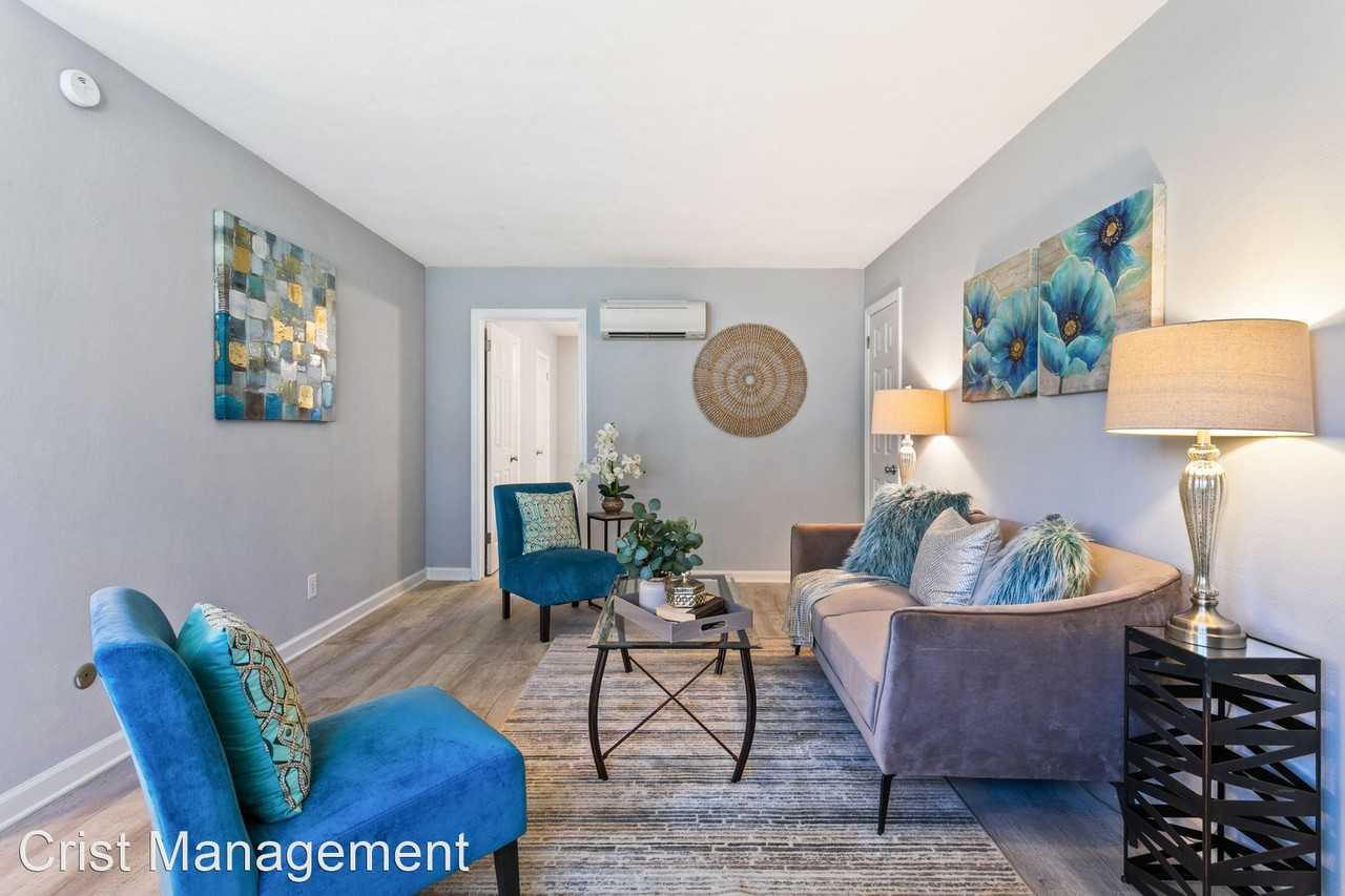 190 Maple Ave - Photo 3 of 45