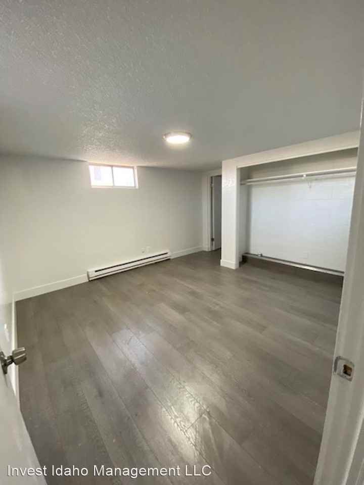 144 Smith Ave/135 Davis Apartments in Nampa, ID 83651 Zumper