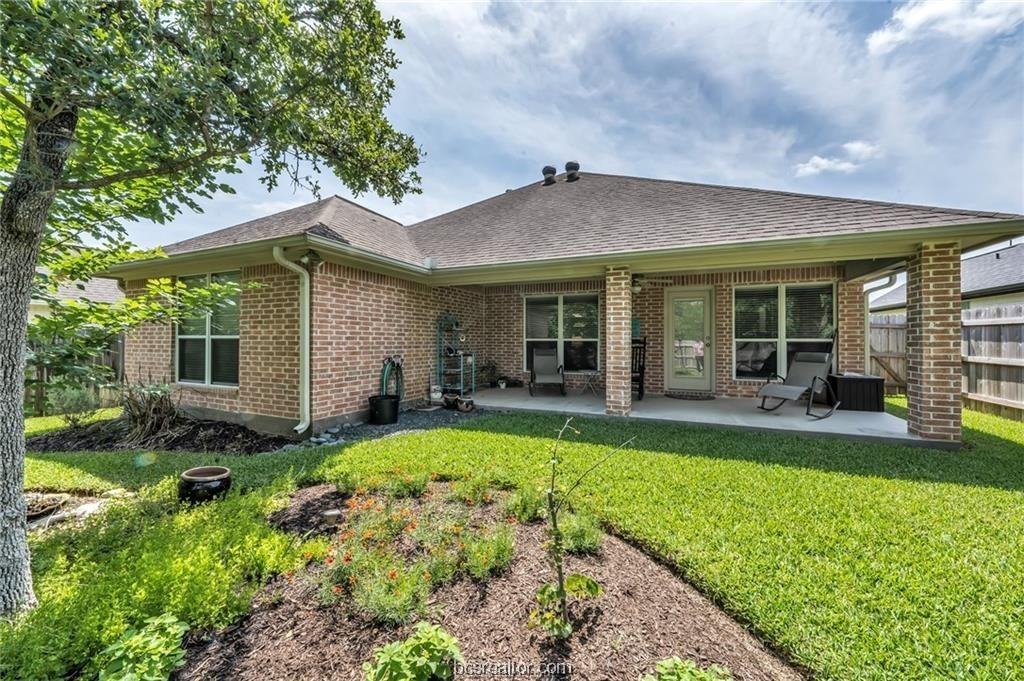 2324 Kendal Green Cir - Photo 2 of 18