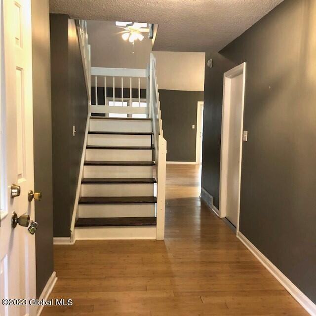 4011 Chaucer Pl - Photo 2 of 32