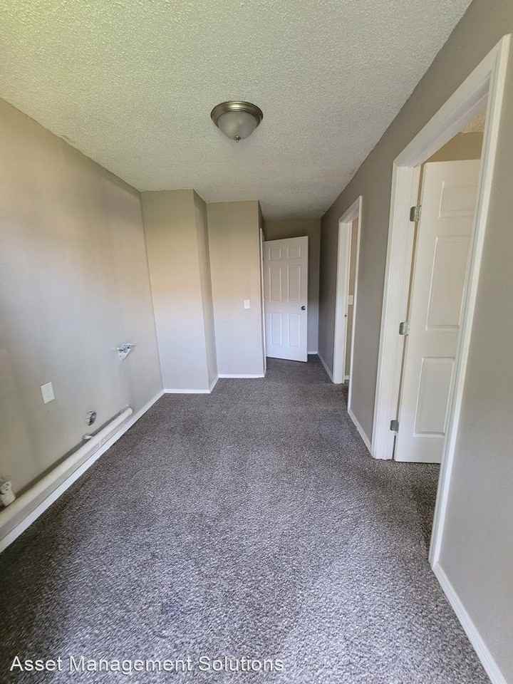 6812 Lancer Ln - Photo 2 of 17