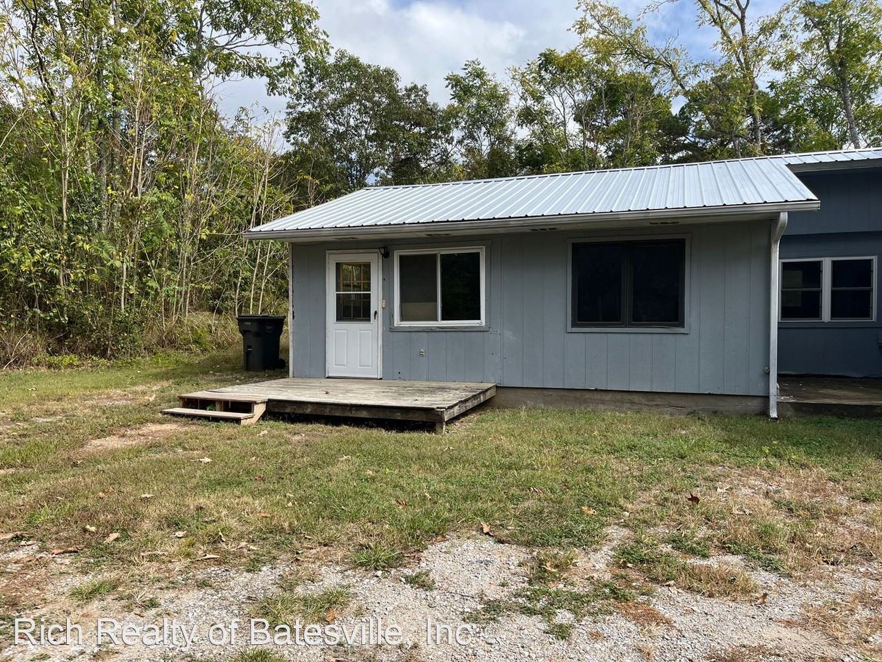 650/670 Arrowhead Lane - Photo 2 of 10