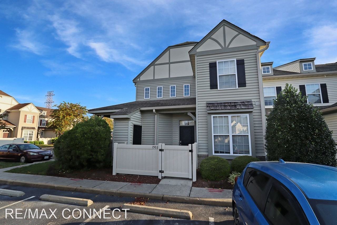 1503 Broad Water Arch - Photo 2 of 26