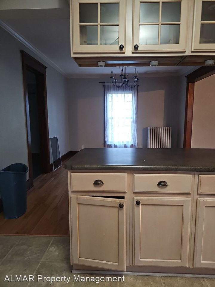 636 Wallace Ave - Photo 3 of 6