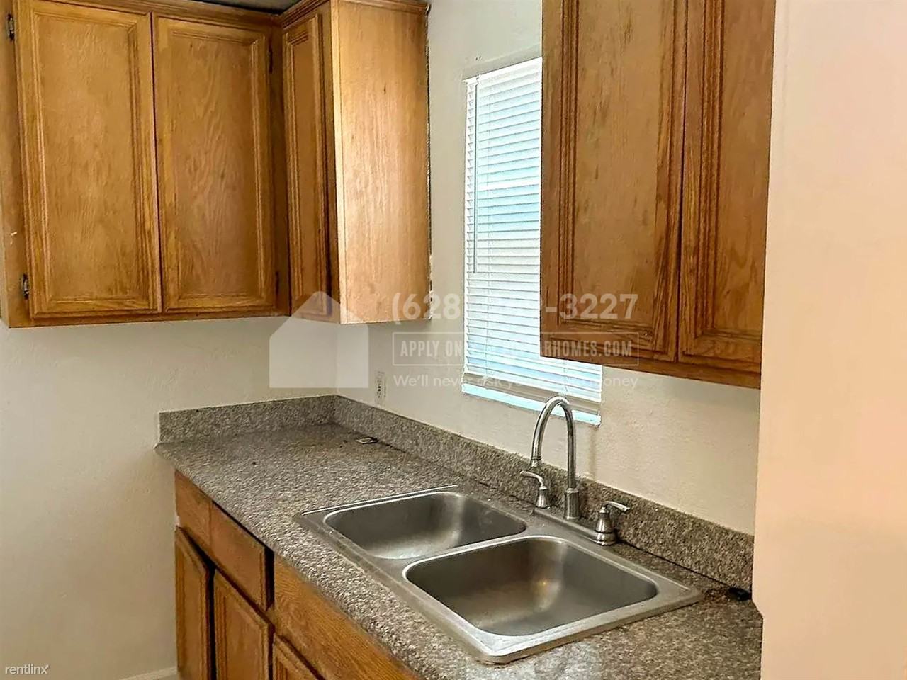 113 Arkansas St - Photo 2 of 6