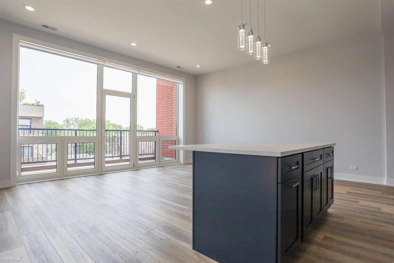 2402 W Carmen Ave - Photo 3 of 10