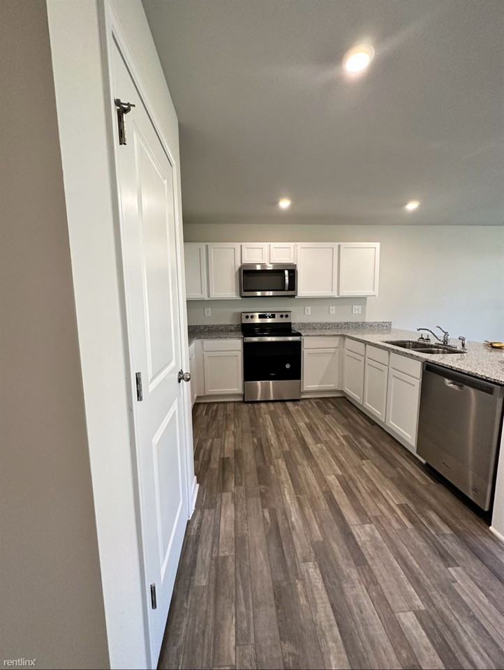 104 Loblolly Ct - Photo 3 of 3