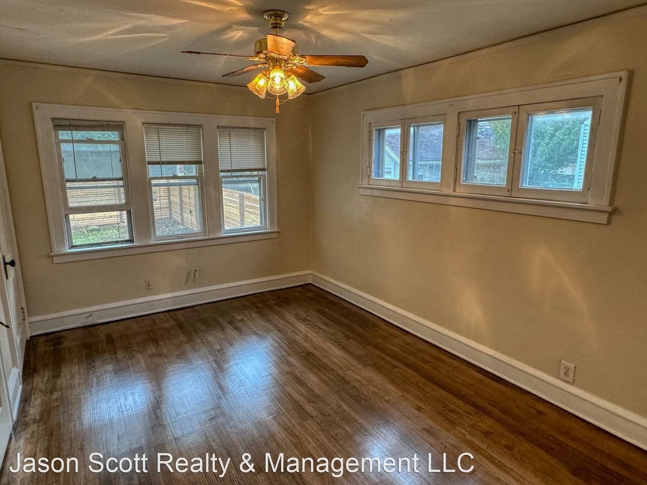 6809 W Wells St - Photo 3 of 12