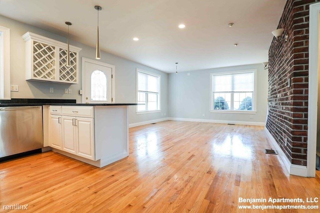 16 Vineland St - Photo 2 of 10