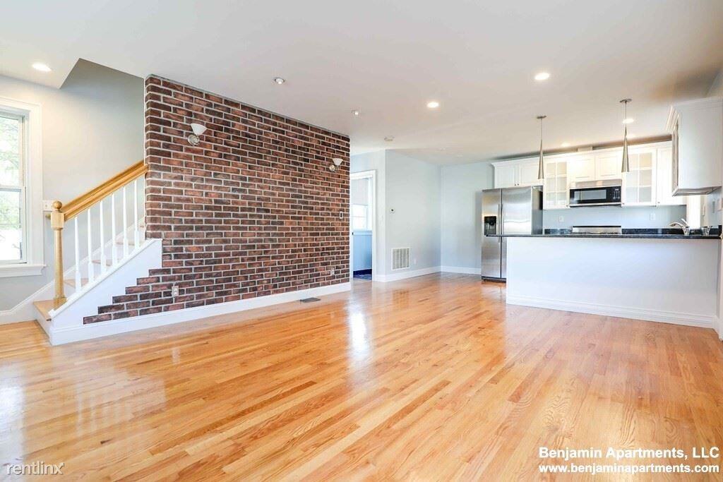 16 Vineland St - Photo 3 of 10