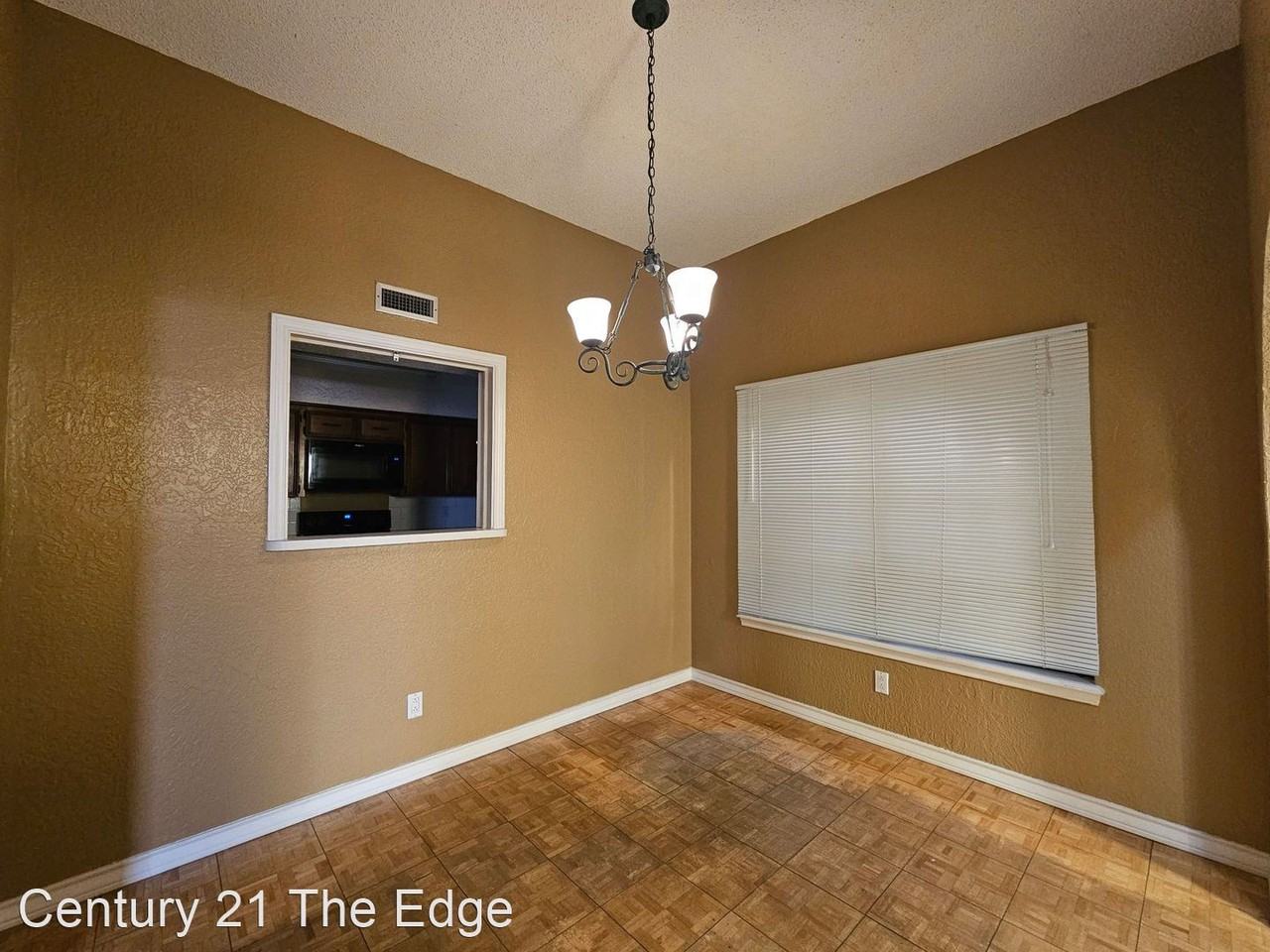 334 Thunderbird Dr - Photo 2 of 24