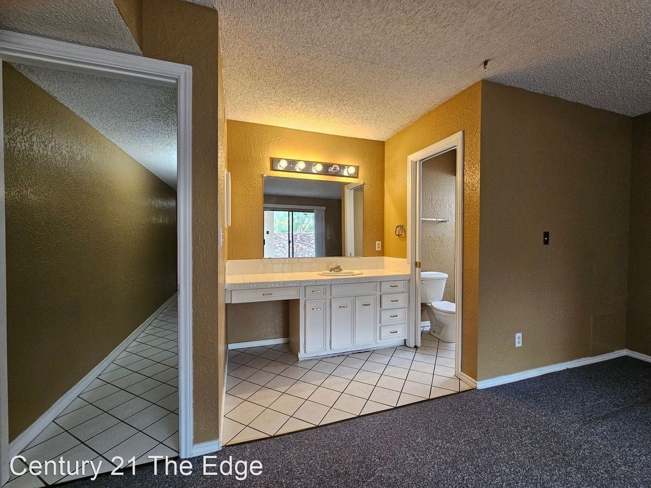 334 Thunderbird Dr - Photo 3 of 24